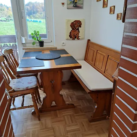 Apartma Gasper * 森图尔